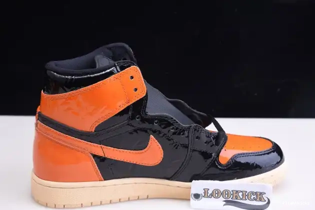 555088-028 - Backboard Air 3.0 1 High Retro Shattered Jordan 0426